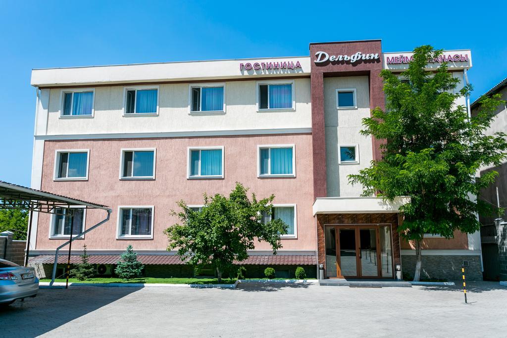 Delphin Guest House Бишкек Экстерьер фото
